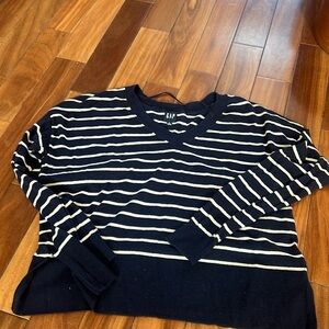 Excellent condition, striped navy and white V-neck sweater from gap